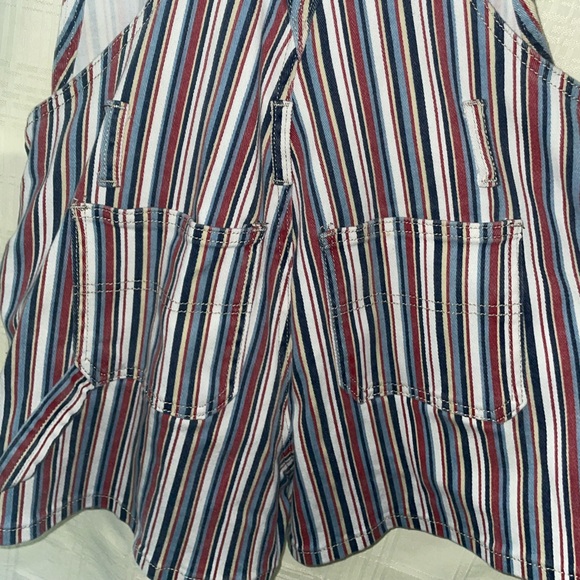 Striped Short Overalls - Picture 5 of 5